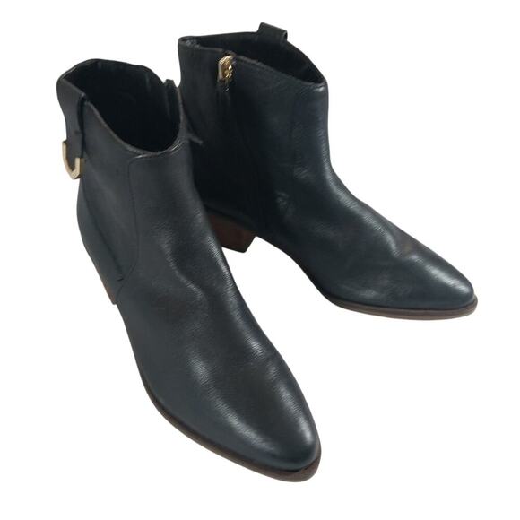 COLE HAAN! BLACK GENUINE LEATHER POINTY TOE, CHUNKY HEEL ANKLE BOOTS! SZ 6B - Picture 2 of 10